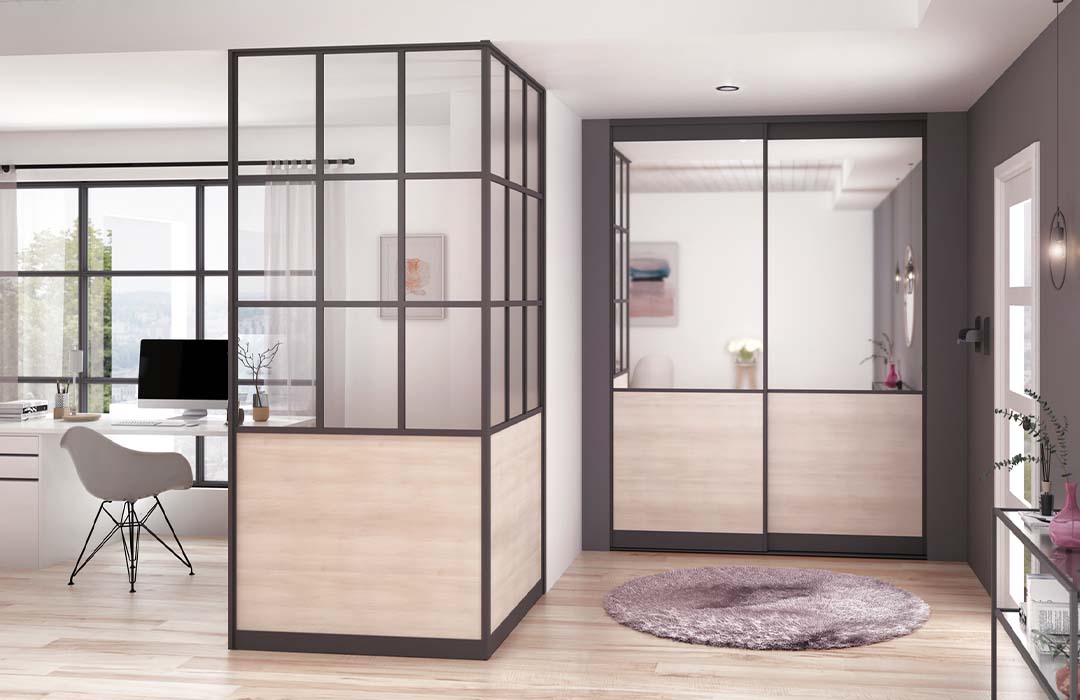 bureau separé par une cloison verrière 