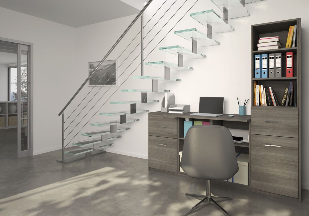 bureau sogal intérieurs sous escalier